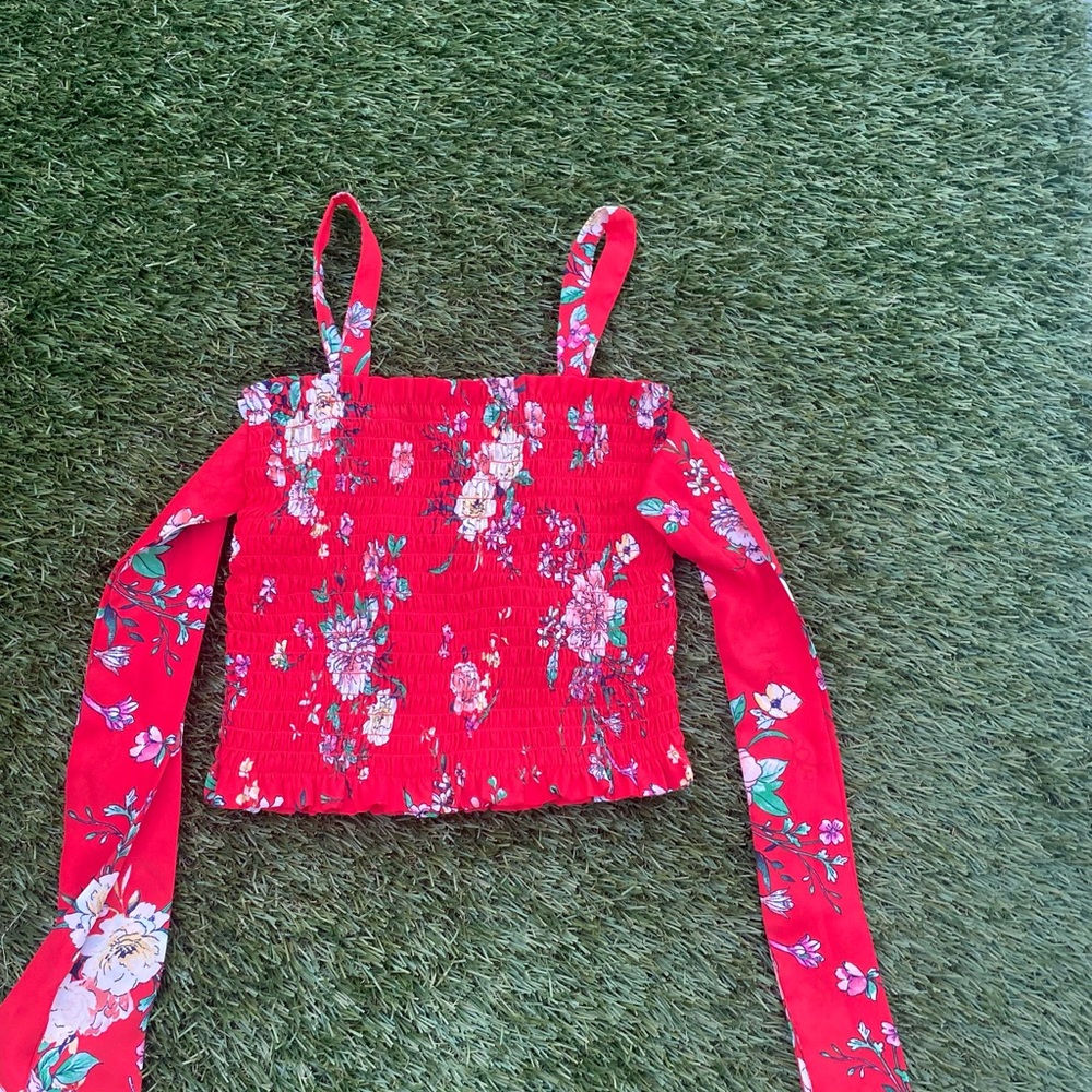 Floral Red Smocked Top size XXS